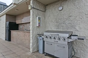 Waikiki Oasis Private One Bedroom 1 Condo by RedAwning