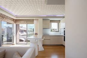 DeMaNi President Suites