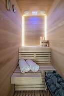 DeMaNi President Suites