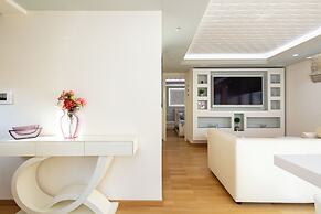 DeMaNi President Suites