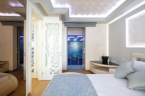 DeMaNi President Suites