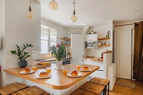 Paris Porte Maillot Design residence