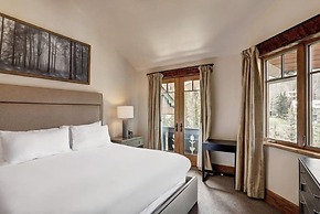 4 Bedroom Luxury Townhome in Lionshead Village