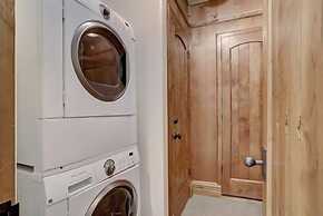 4 Bedroom Luxury Townhome in Lionshead Village