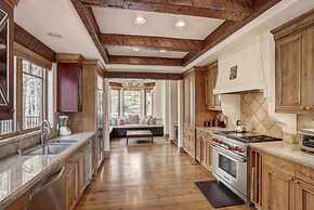 4 Bedroom Luxury Townhome in Lionshead Village