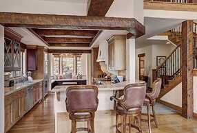 4 Bedroom Luxury Townhome in Lionshead Village