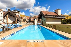 4 Bedroom Luxury Townhome in Lionshead Village