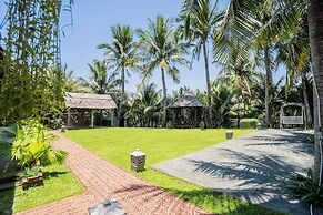 Riverside Bamboo Resort - Hoi An