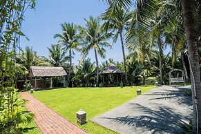 Riverside Bamboo Resort - Hoi An