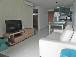 Carneiros Beach Resort