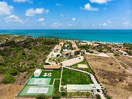 Carneiros Beach Resort