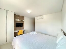 Carneiros Beach Resort