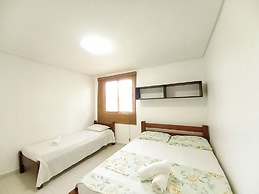 Carneiros Beach Resort