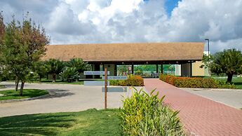 Carneiros Beach Resort