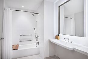 HALL Park Hotel, Autograph Collection