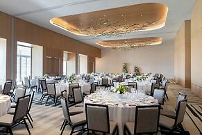 HALL Park Hotel, Autograph Collection