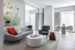 HALL Park Hotel, Autograph Collection