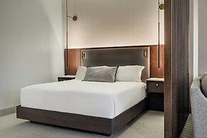 HALL Park Hotel, Autograph Collection