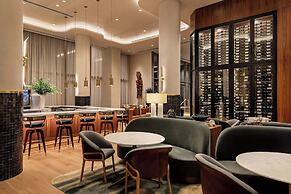 HALL Park Hotel, Autograph Collection