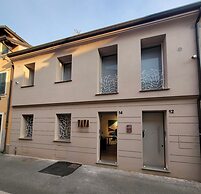 AdisArtur Elegant Rooms