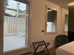 AdisArtur Elegant Rooms