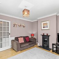 Pebble Corner With Free Parking By My Getaways