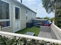 Luxury Rural Hottub Lodge in Northumberland