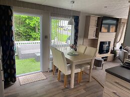 Luxury Rural Hottub Lodge in Northumberland