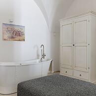 Bianca Fortezza by Wonderful Italy