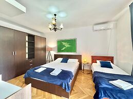 For-A Apartmani