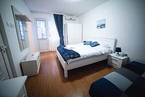 For-A Apartmani
