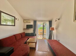For-A Apartmani