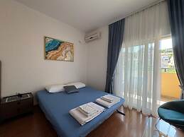For-A Apartmani