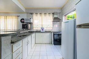 Casa piscina e lazer 50m praia Lagoinha