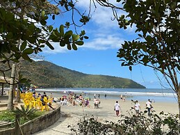 Casa piscina e lazer 50m praia Lagoinha