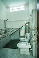 Spacious 4-bed Apartment in Katugastota