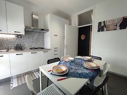 Panay Apartment City Home Holiday