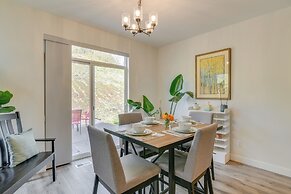 Chic Anchorage Townhome < 1 Mi to Kincaid Park!