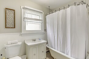 Cincinnati Apartment: 1 Mi to Hyde Park Square!
