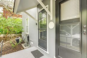 Cincinnati Apartment: 1 Mi to Hyde Park Square!