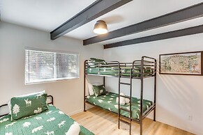 Walk to Slopes: Gem w/ Hot Tub in Big Bear Lake