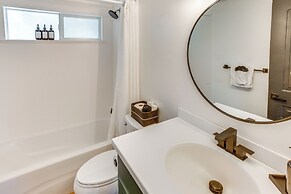 Walk to Slopes: Gem w/ Hot Tub in Big Bear Lake