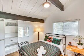 Walk to Slopes: Gem w/ Hot Tub in Big Bear Lake