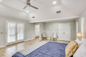 Yantis Retreat on 10 Acres: Steps to Lake Fork!