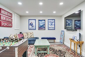 Modern Cabin in Lake Placid w/ Mountain Views!