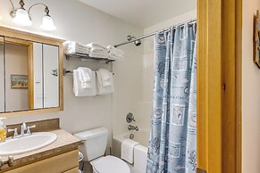 Rockaway Beach Home w/ Hot Tub: Half Mi to Beach!