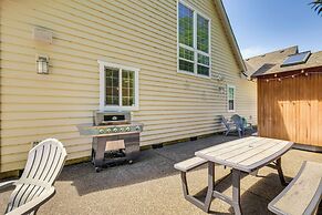 Rockaway Beach Home w/ Hot Tub: Half Mi to Beach!