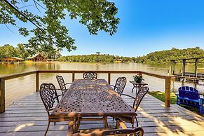 Waterfront Lake Hamilton Vacation Rental w/ Dock!
