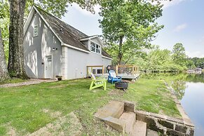 Waterfront Lake Hamilton Vacation Rental w/ Dock!