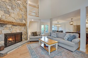 Ski-in Condo w/ Hot Tub on Burke Mtn Slopes!